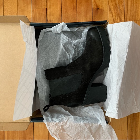 EUC Block-heeled Bootie - Picture 5 of 8